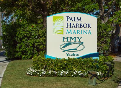 Palm Harbor Marina - Monument Sign
