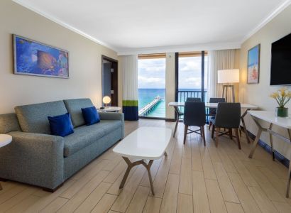 Wyndham Deerfield Beach Resort - Room Sample
